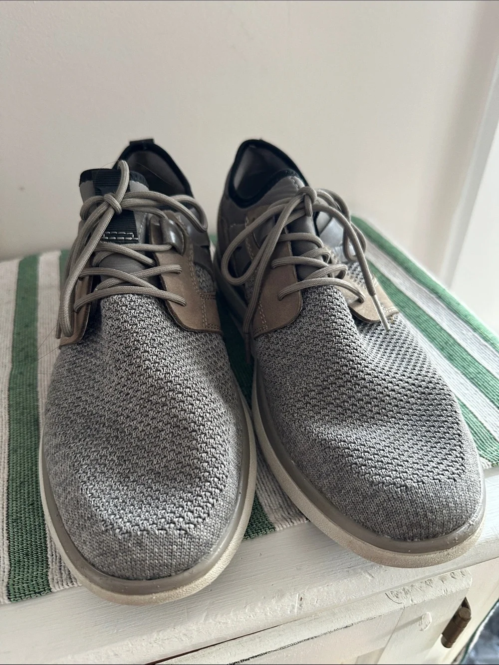 Florsheim Men's Taupe Gray Knit Lace-Up Sneakers